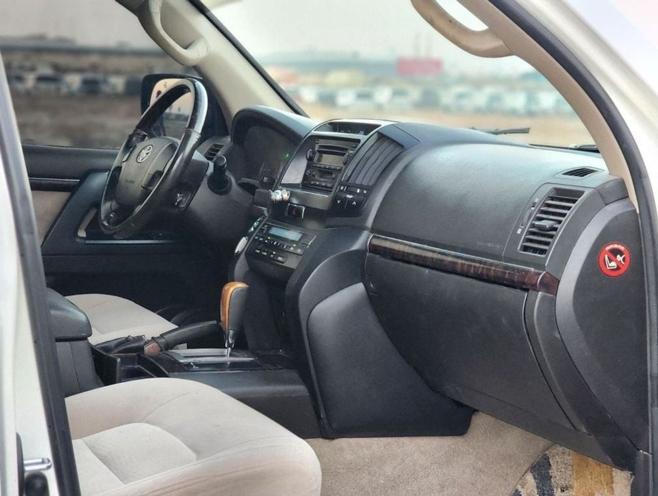 تويوتا لاند كروزر GXR 4.6L