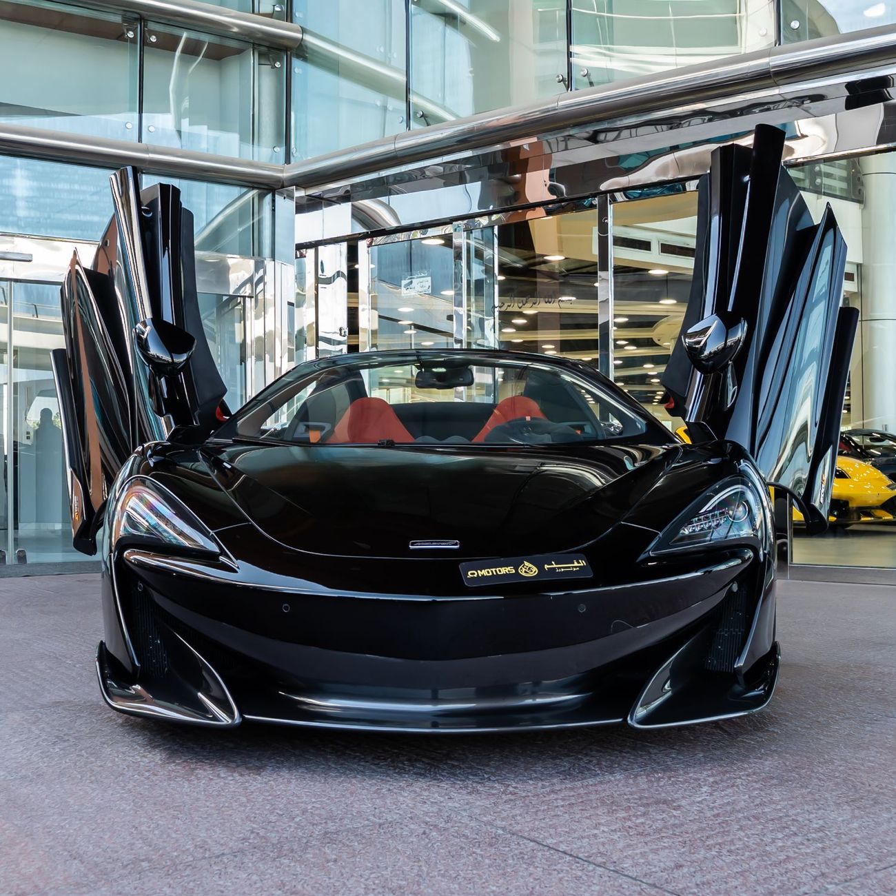 مكلارين 600LT 2020 MCLAREN 600LT SPIDER GCC WITH ONE YEAR FREE SERVICE