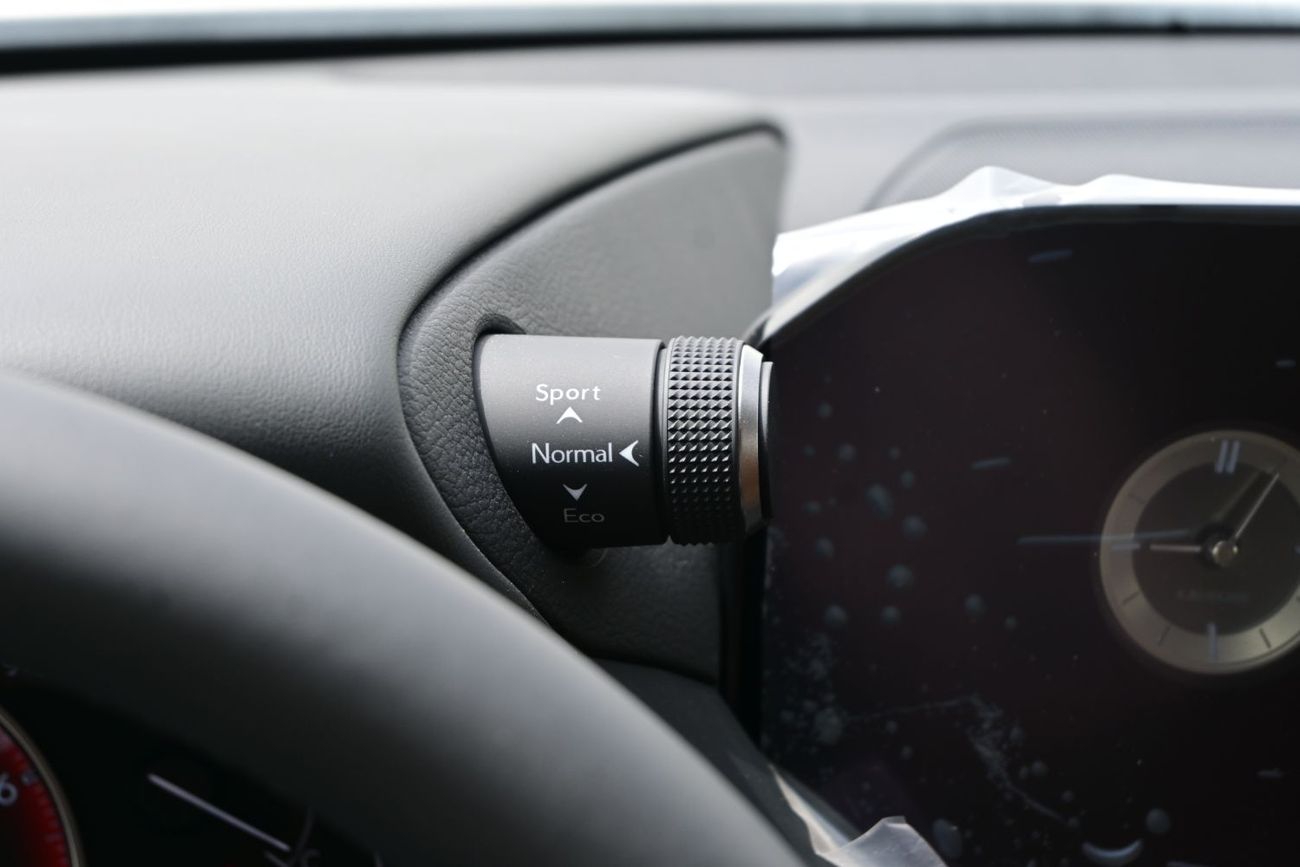 لكزس ES300h Lexus ES300h 2.5L Hybrid Model 2023, Color White