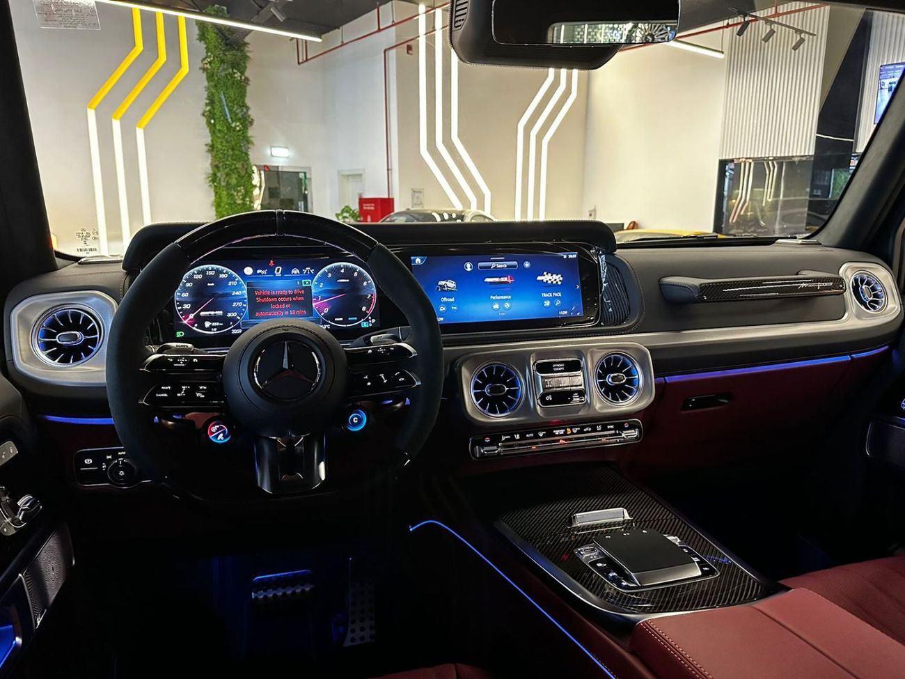 Mercedes-Benz G 63 AMG 4MATIC SUV AID OFFER ++ / JUST FOR 1,055,000 AED !!!