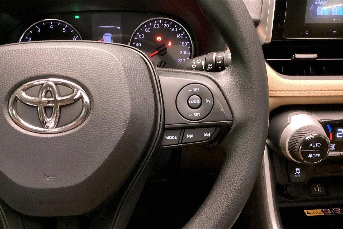 تويوتا راف ٤ VX | شامل الضمان | 0 ﺪﻔﻋﺓ ﺃﻮﻟﻯ