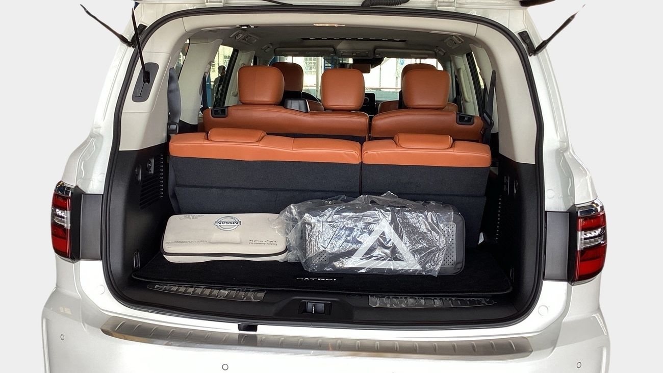 نيسان باترول 4.0 V6 SE TITANIUM 4WD AUTO | شامل الضمان | 0 ﺪﻔﻋﺓ ﺃﻮﻟﻯ