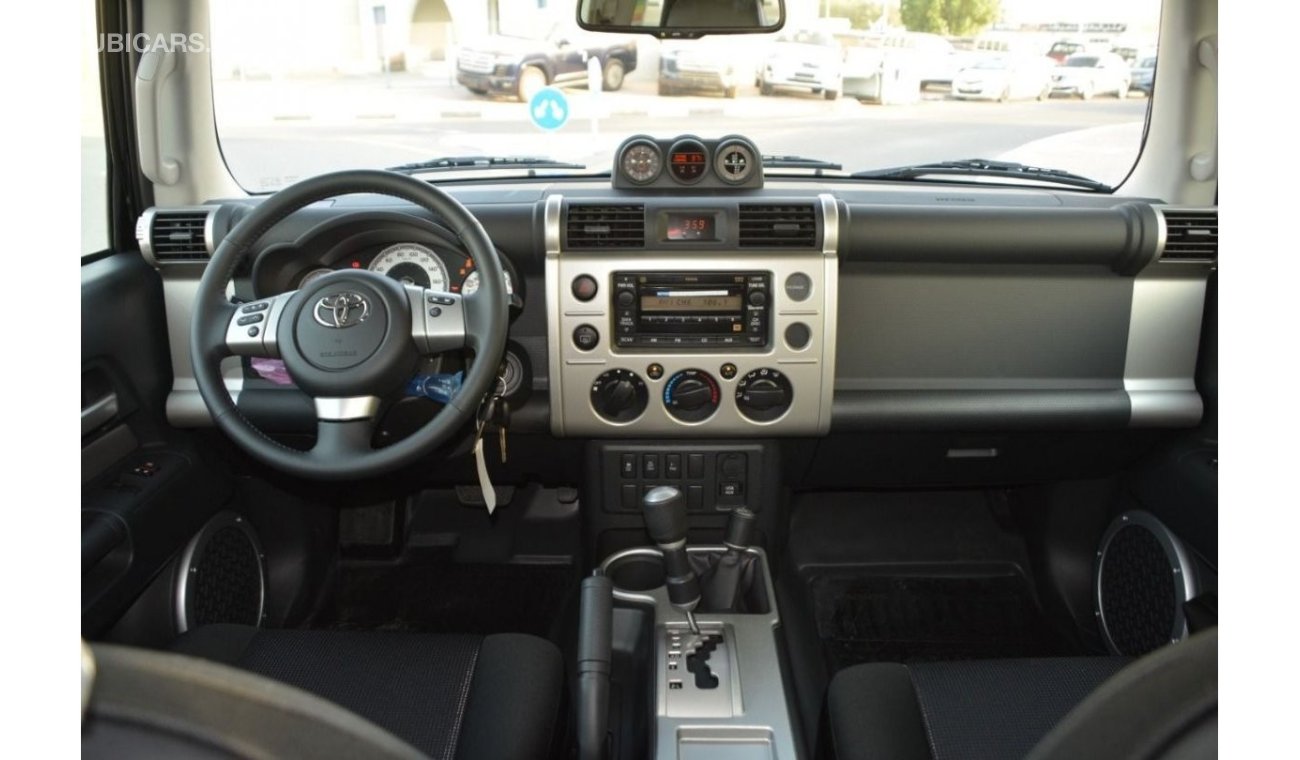 تويوتا إف جي كروزر 22YM Toyota FJ CRUISER 4.0 JBL ,diff lock , audio steering wheel controls - Black and White