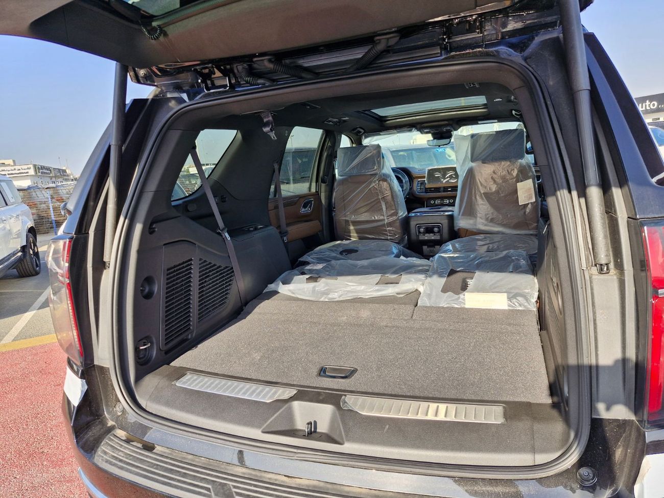 Chevrolet Tahoe 2023 CHEVROLET TAHOE HIGH COUNTRY 6.2L V8 PETROL BRAND NEW 0KM