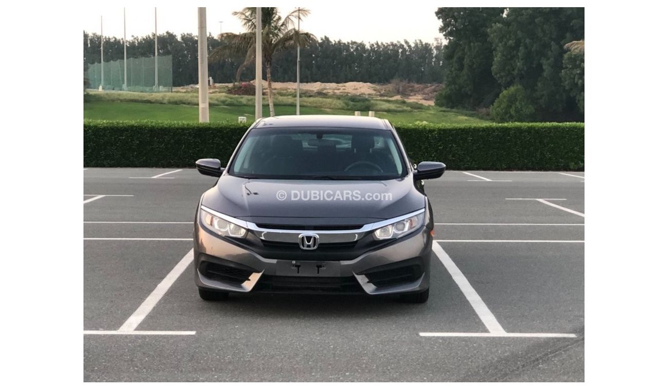 هوندا سيفيك موديل 2017 حاله ممتازه من الداخل والخارج كراسي جلد ومثبت سرعه وتحكم كهربي كامل ونظام صوت ممتاز وكامي