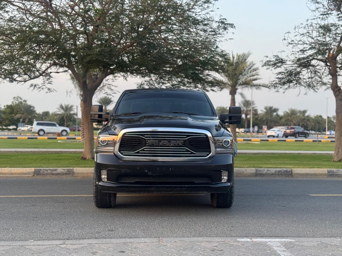 Dodge Ram Van DODGE RAM 1500 HEMI 5.7 LIMITED MODEL 2016