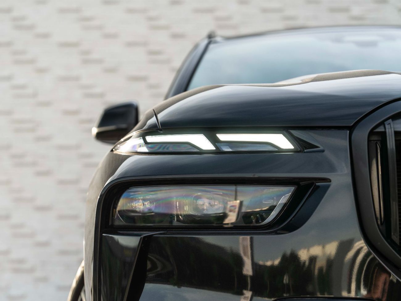 BMW X7 xDrive40i Luxury M Sport Package 3.0L