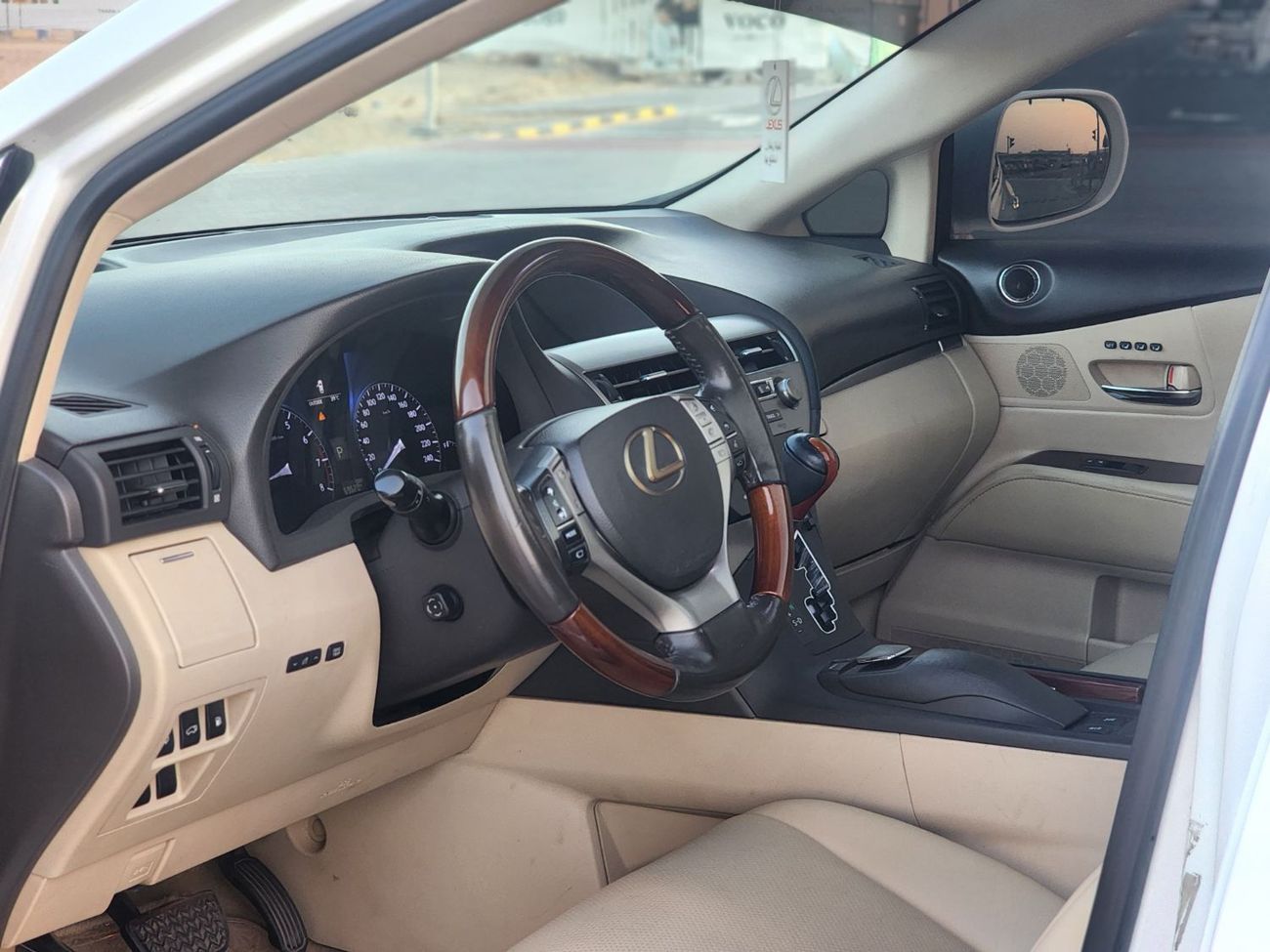 لكزس RX 350 GCC full options