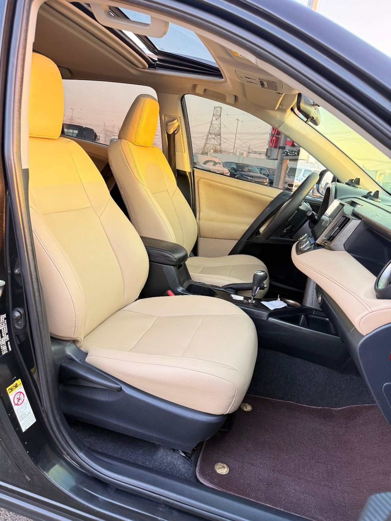 Toyota RAV4 Full option Sunroof, leather seats