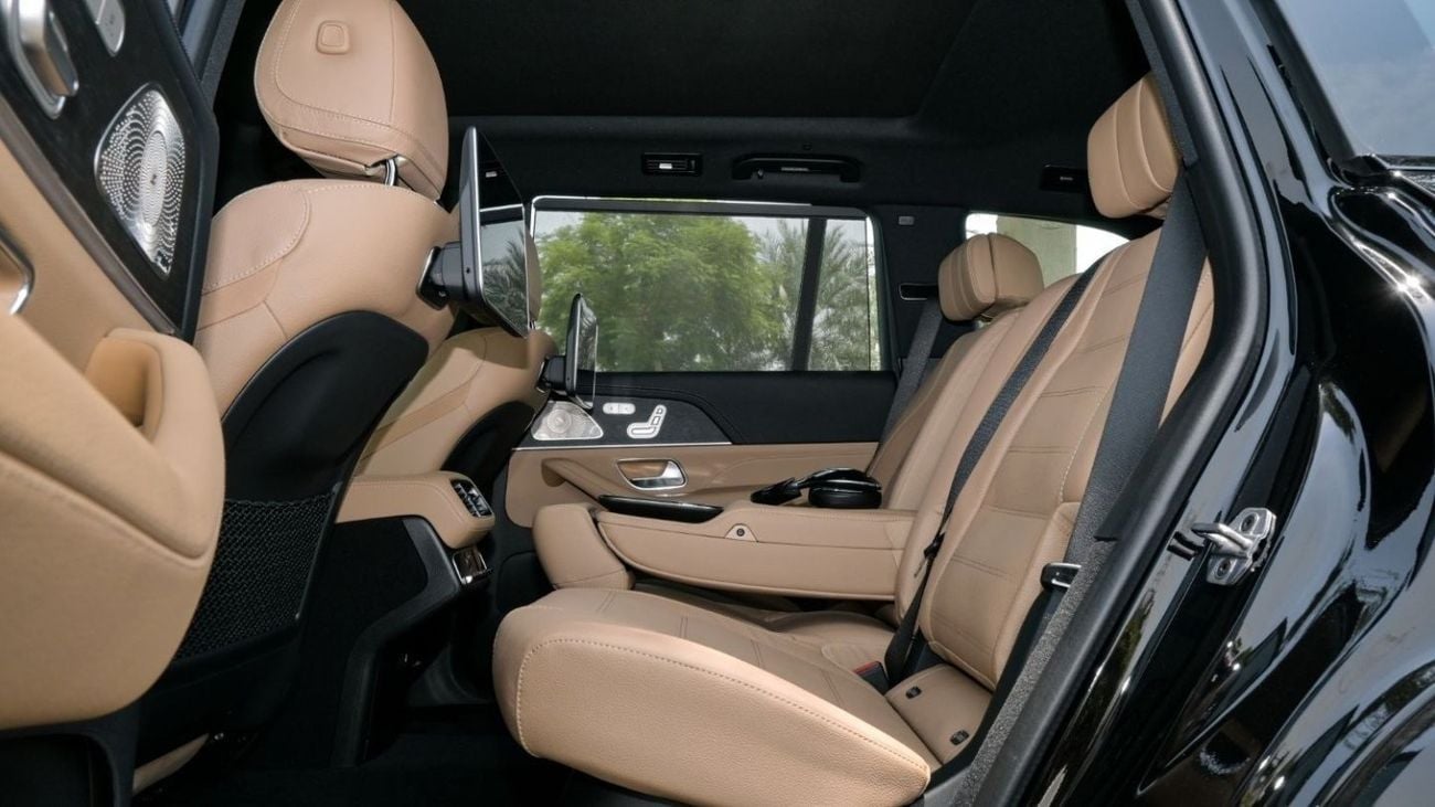 مرسيدس بنز GLS 450 Mercedes-Benz|GLS450 Night Package |New Facelift|GCC|2024|23 Alloy Wheels|Rear Screens Agency Warran