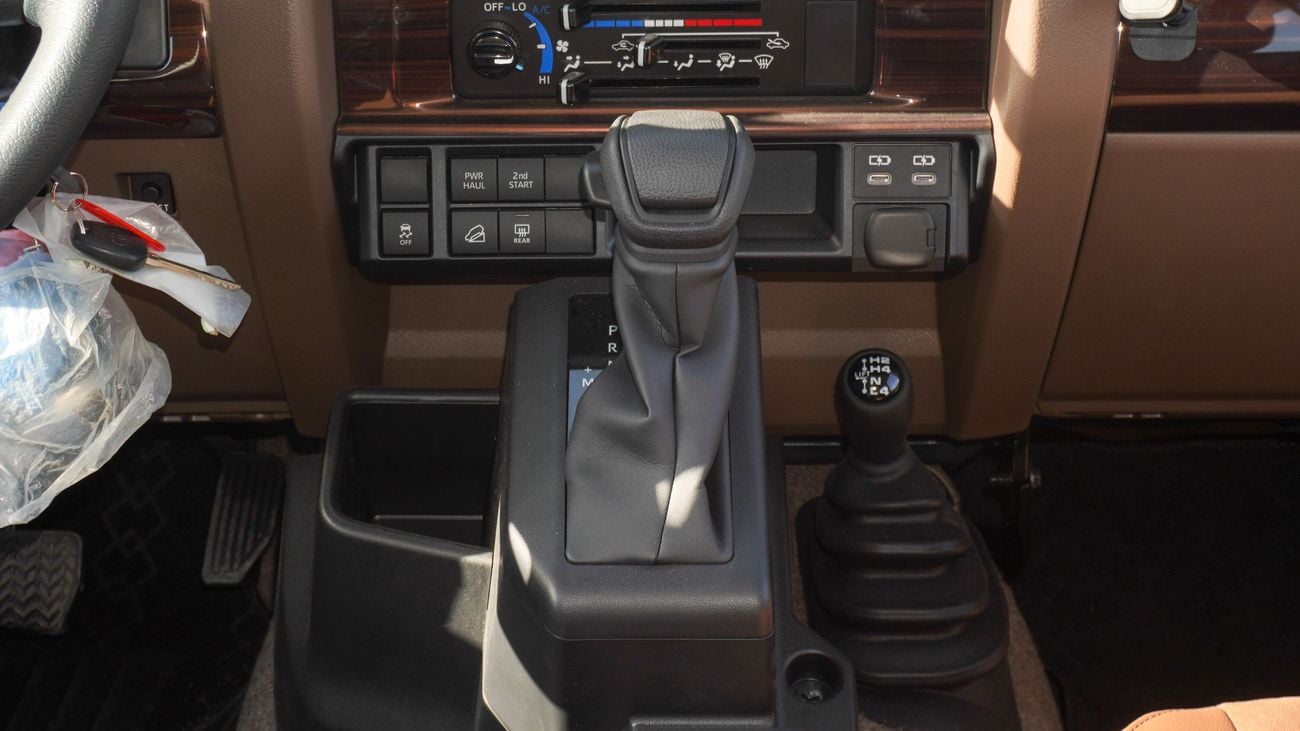 Toyota Land Cruiser 70 LX 4.0L V6 A/T