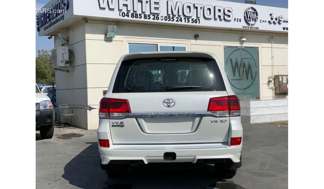 تويوتا لاند كروزر TOYOTA LAND CRUISER 5.7L VXE WITH HYDRAULIC PRICE FOR EXPORT