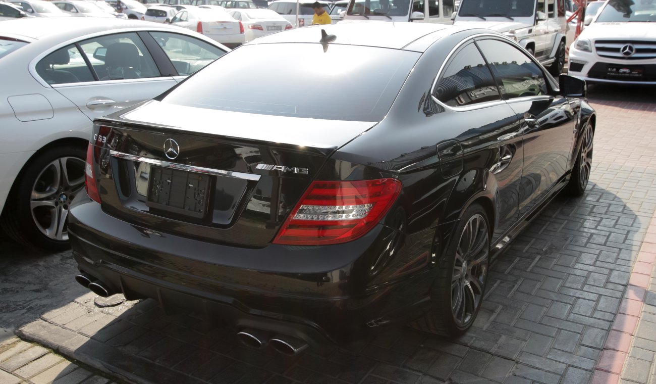 Mercedes-Benz C 63 Coupe