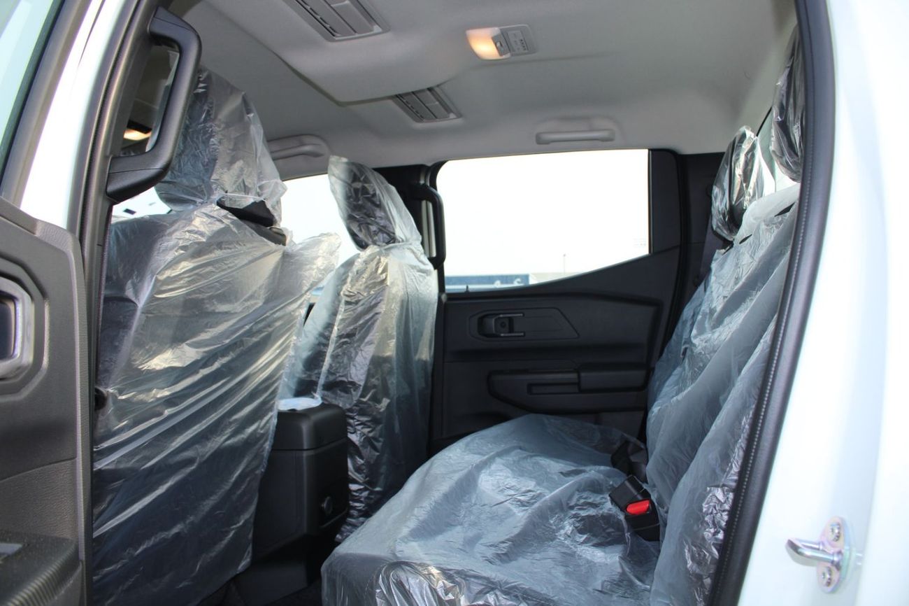 Mitsubishi L200 MITISUBISHI L200 2.4L DIESEL DOUBLE CAB 4WD GLS MANUAL