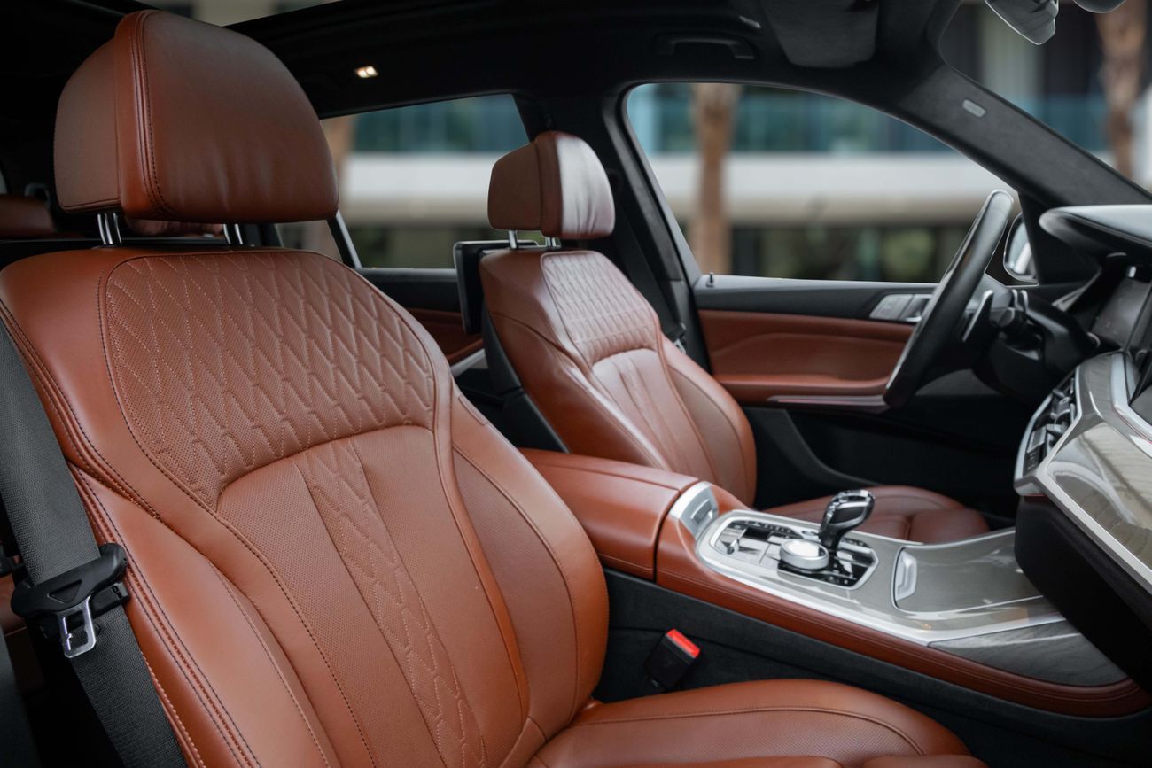 بي أم دبليو X7 X7 xDrive 40i M Sport | 4,210 P.M | 0% Downpayment | BMW X7 xDrive 40i M Sport!