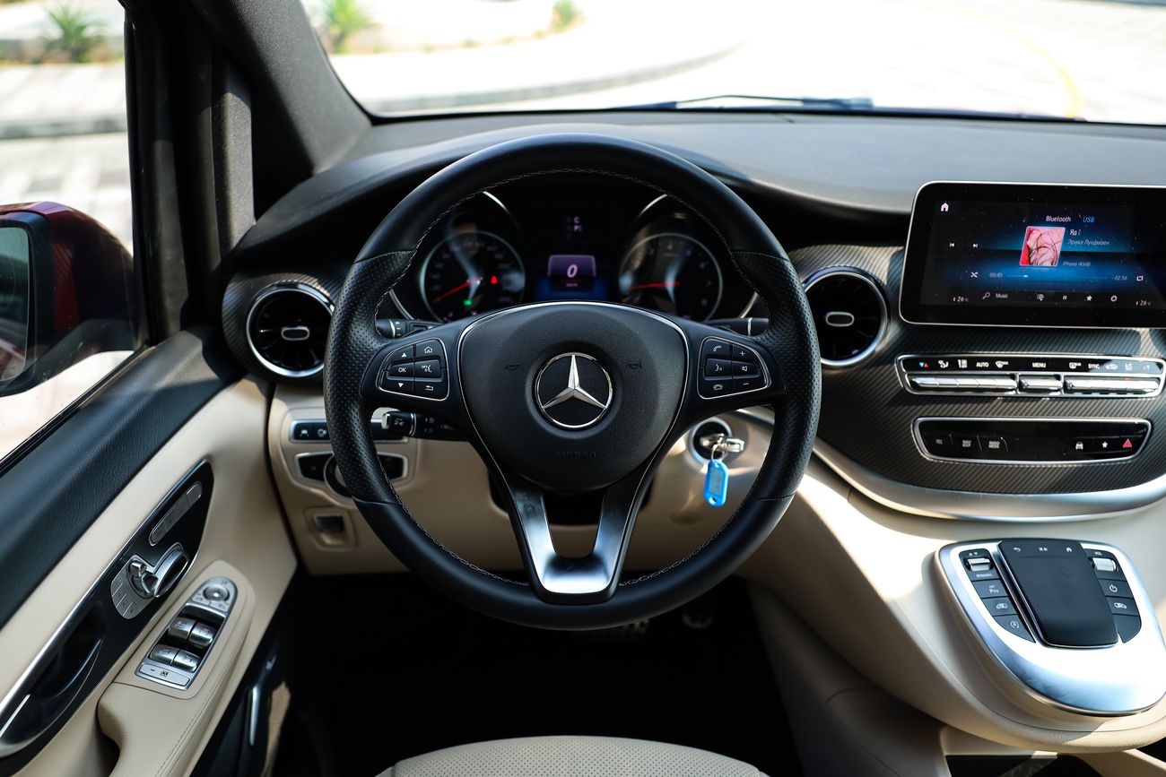 مرسيدس بنز V 250