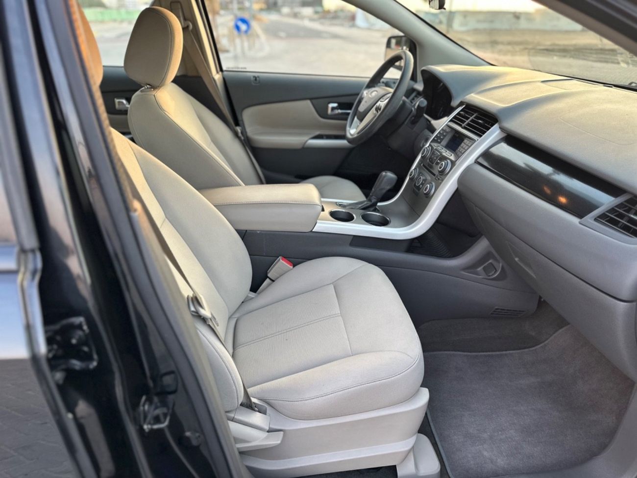 فورد إدج موديل 2014 خليجي حاله ممتازه من الداخل و الخارج