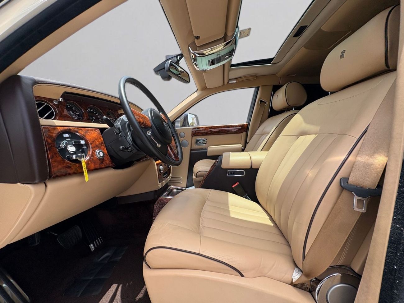 Rolls Royce Phantom STD ROLLS-ROYCE PHANTOM | 6.75L V12 | 2011 | FULL AGMC SERVICE HISTORY | GCC SPECS