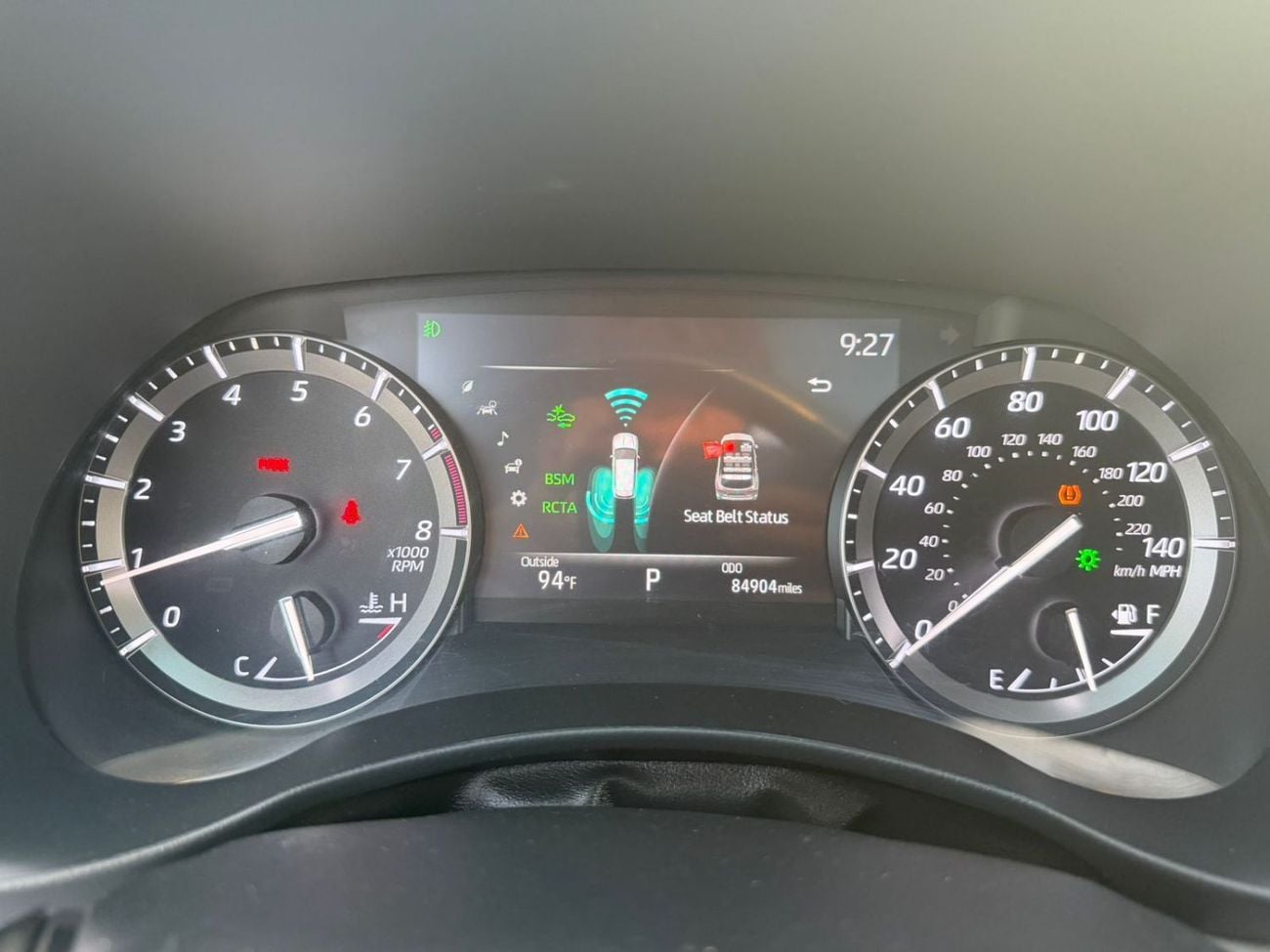 Toyota Highlander 2020 Toyota Highlander XLE Full Option 3.5L V6  - SunRoof - Full Radar System - 7 Seater -Push Start