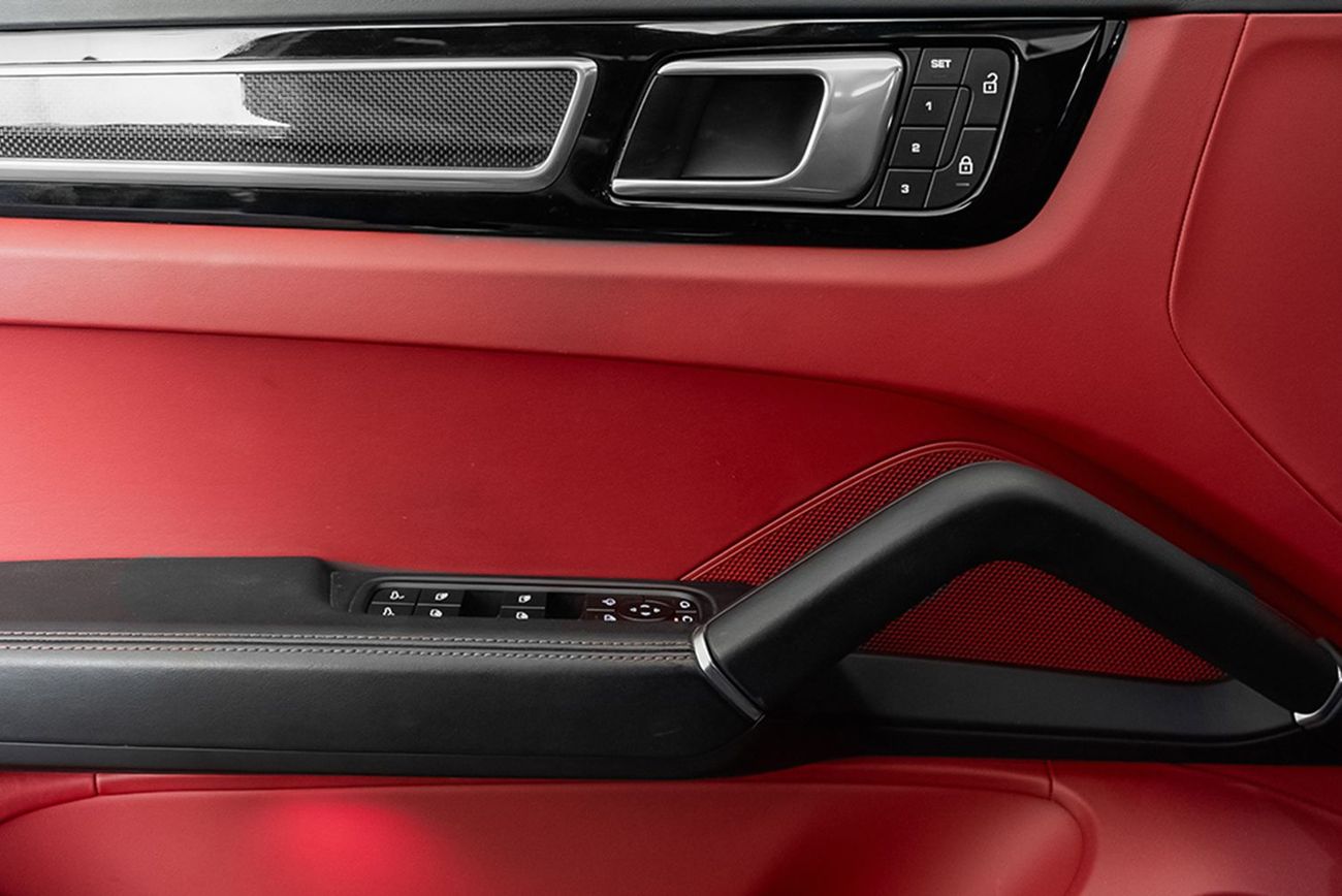 Porsche Cayenne GTS 4.0L (455 HP)