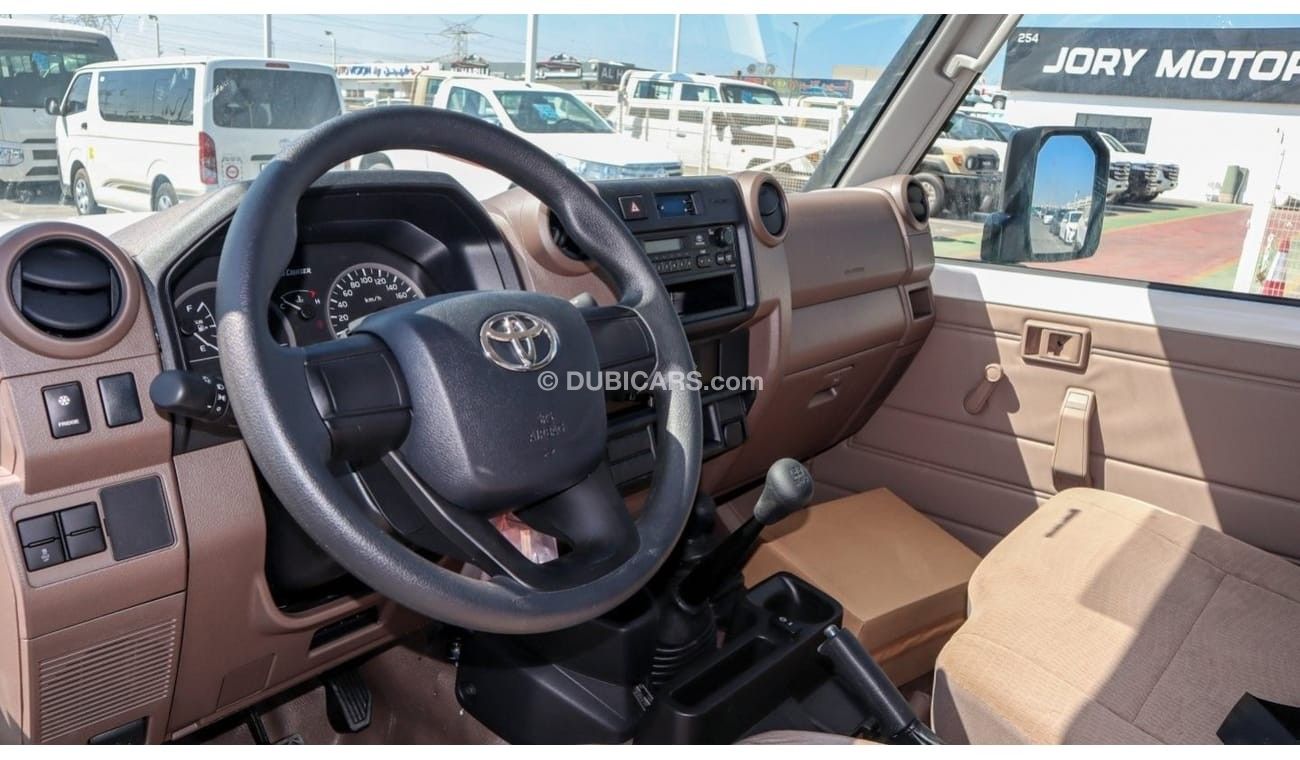 Toyota Land Cruiser Pick Up LC79 Pickup S/C , 4.5L Diesel V8 Basic Option