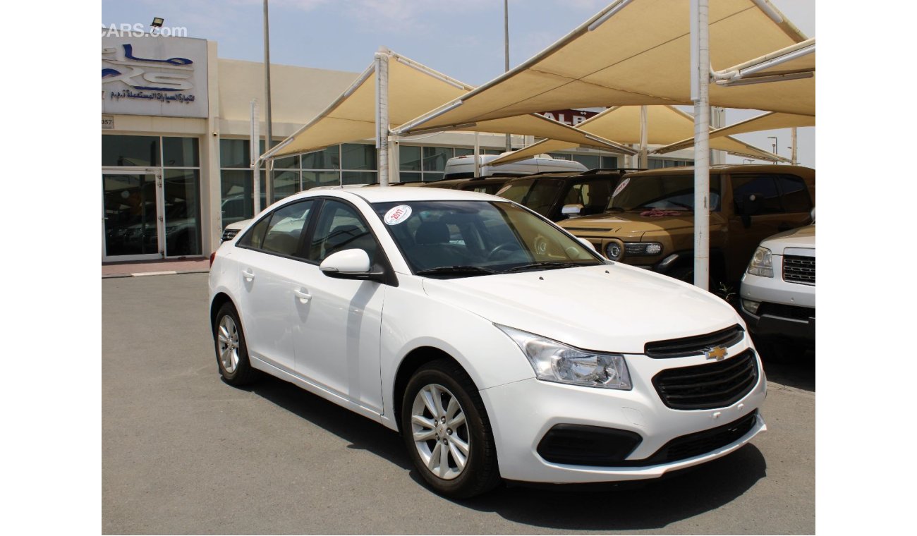 Chevrolet Cruze LT - MID OPTION - CAR IS IN PERFECT CONDITION INSIDE OUT