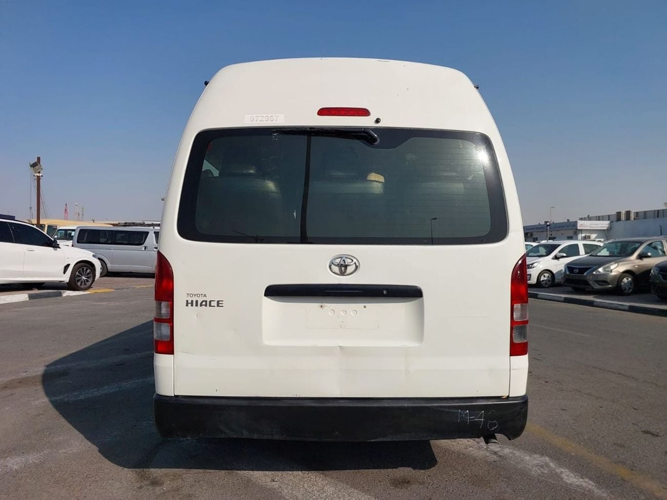 Toyota Hiace (RAMADAN OFFER) TOYOTA HIACE COMMUTER VAN RHD 2018 MODEL 2.5 L DIESEL MANUAL(PM73780)