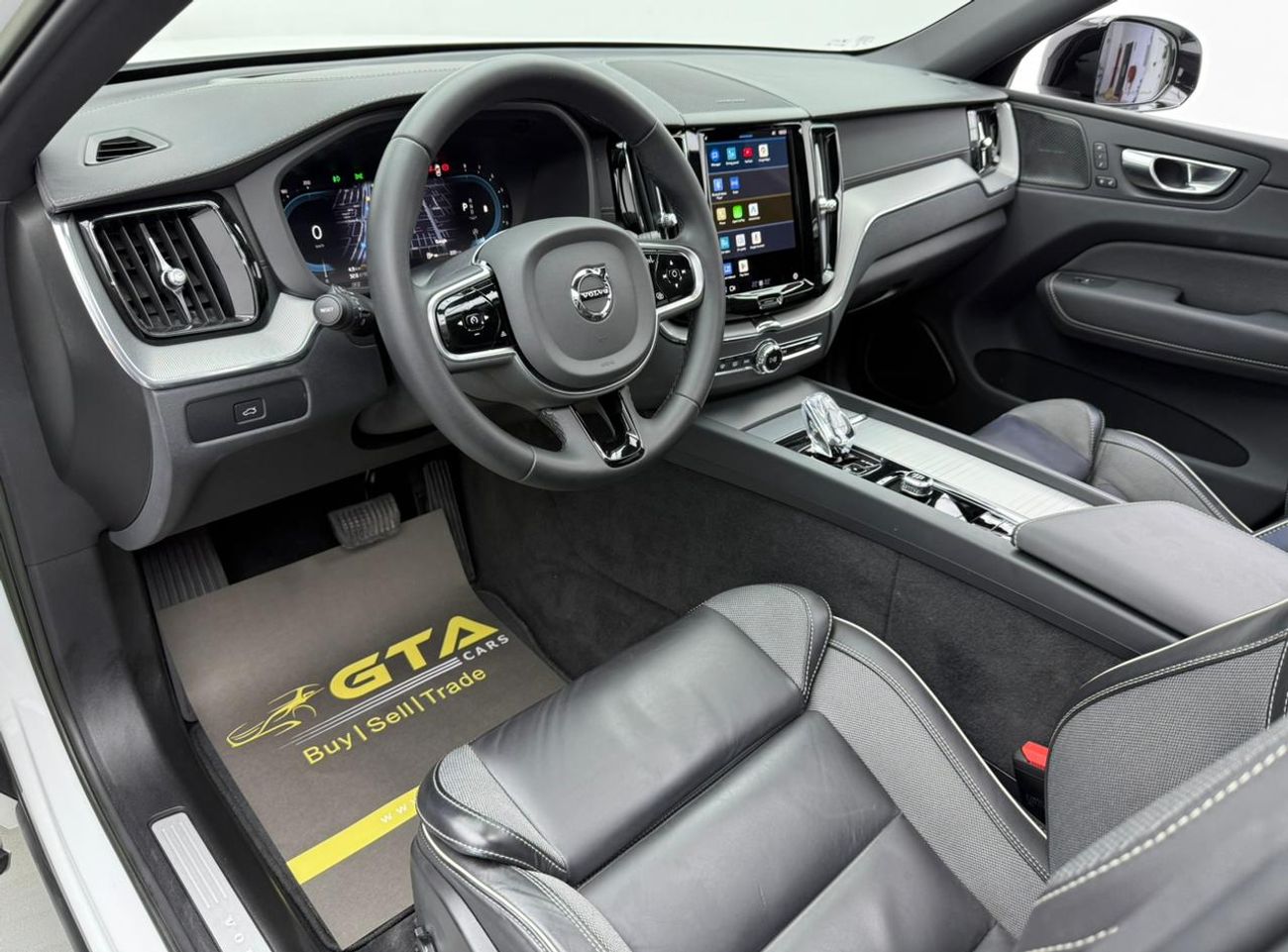 فولفو XC 60 2.0T B5 MHEV R Design (AWD) 2023 Volvo XC60 B5 Dark Edition, Warranty Till 31-05-2026, Service Inclu