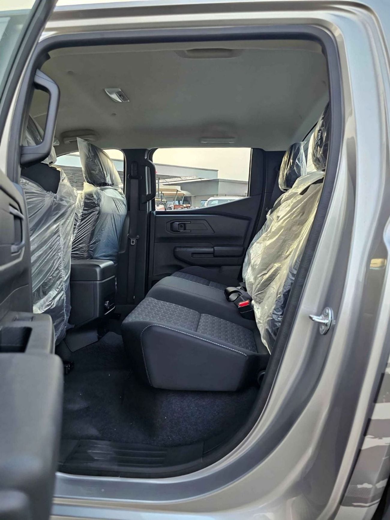 ميتسوبيشي L200 GLX 2.4L PETROL / M/T / SIDE STICKER / 4WD (CODE # GLXP)