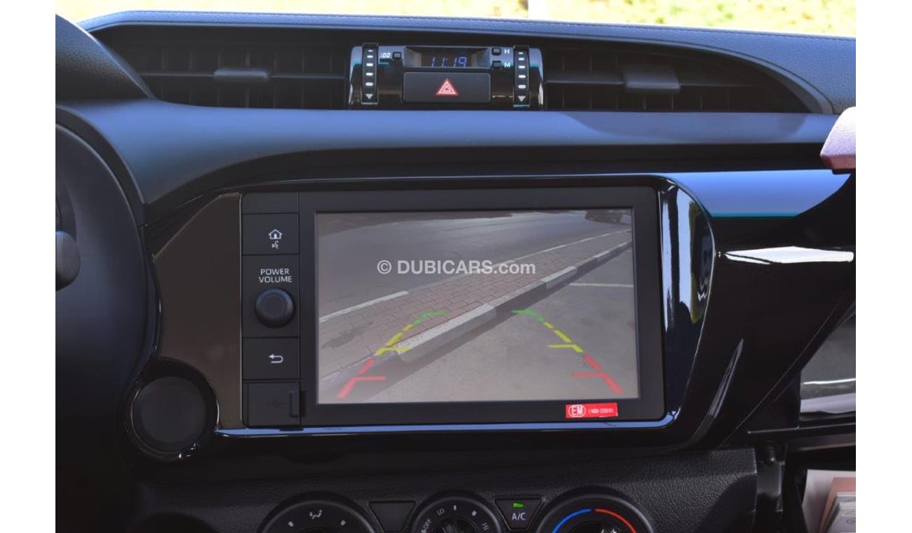 Toyota Hilux 2.4L DIESEL 4WD MT