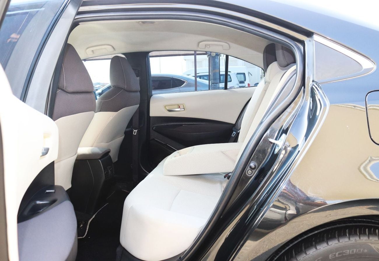 تويوتا كورولا تويتا كرولا - 2022- خليجى - بدون حواداث - فل أوبشن  رقم واحد - بمحرك 1.6- بحاله ممتازه