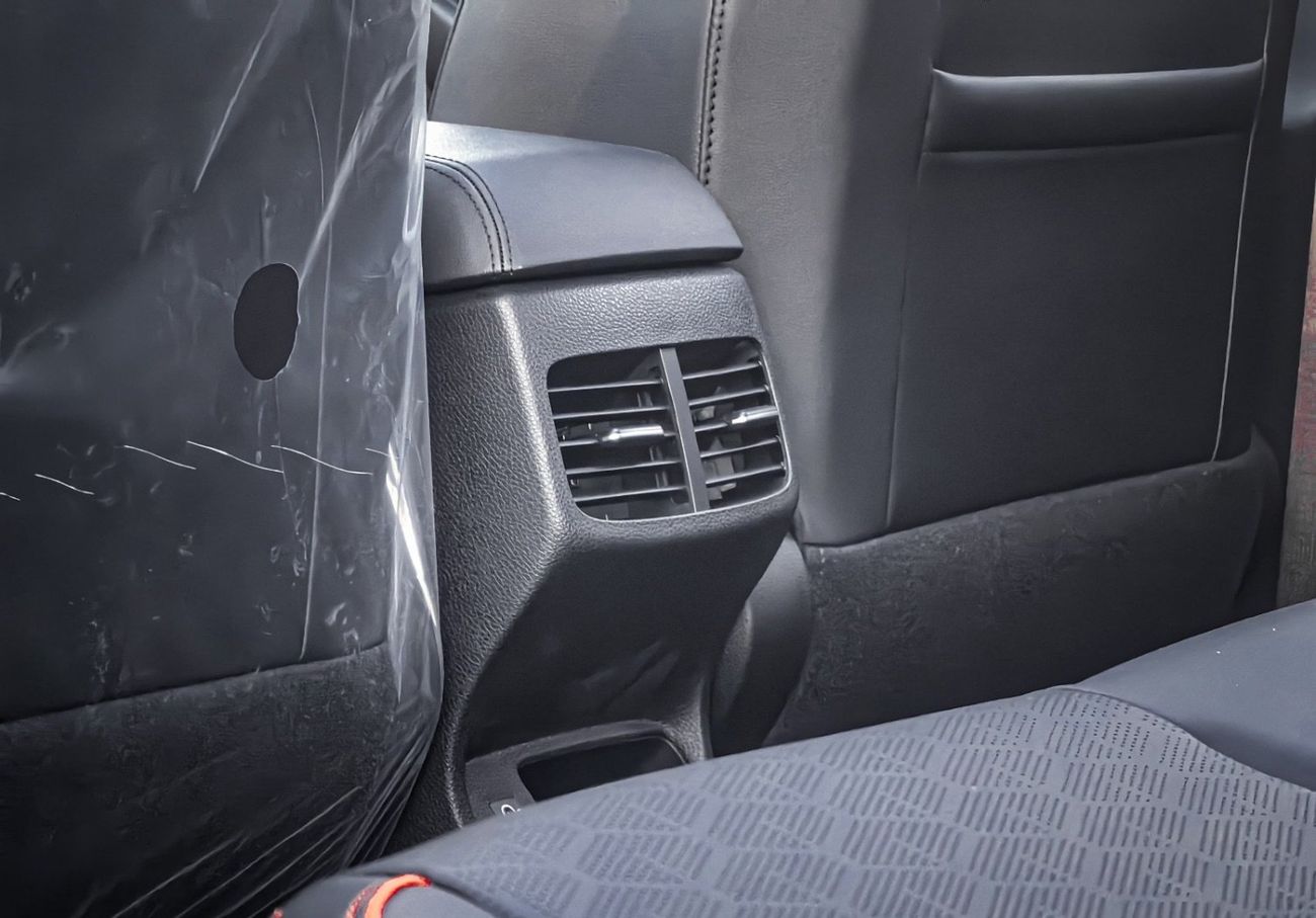 Kia Seltos 2025 KIA SELTOS 1.5L CHINESE SPEC