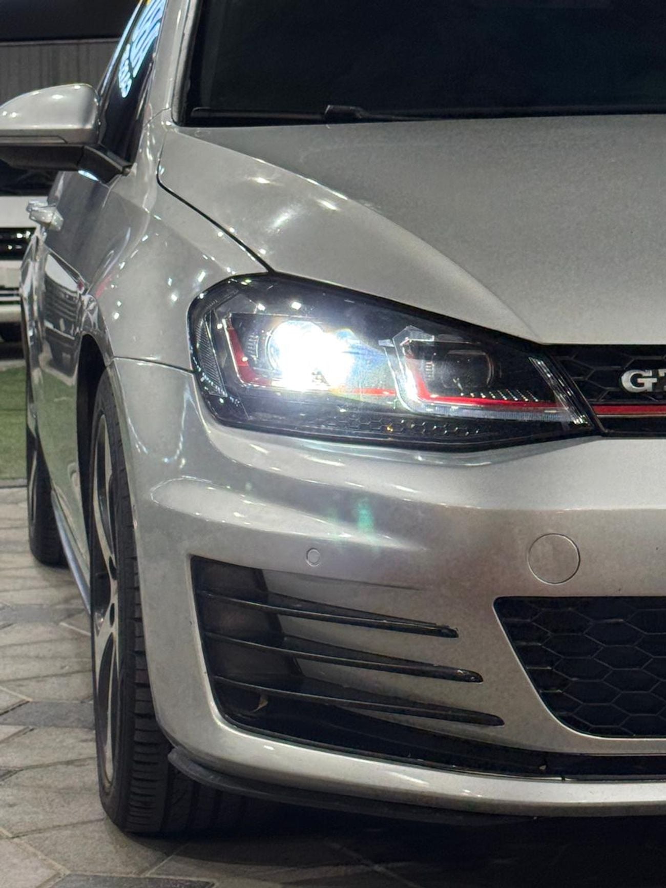 Volkswagen Golf GTI SPORT