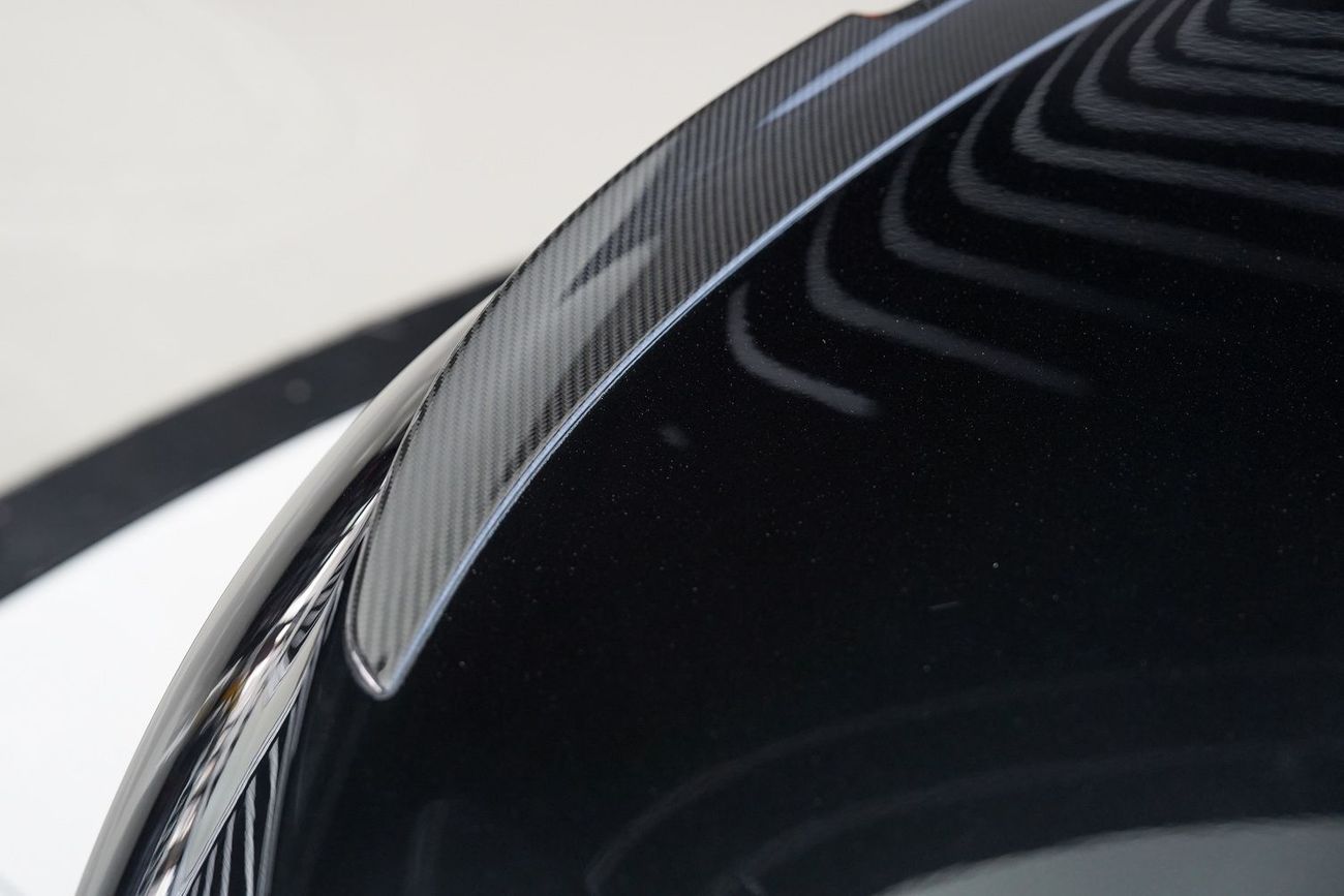 BMW M8 Competition 4.4L (617 HP)