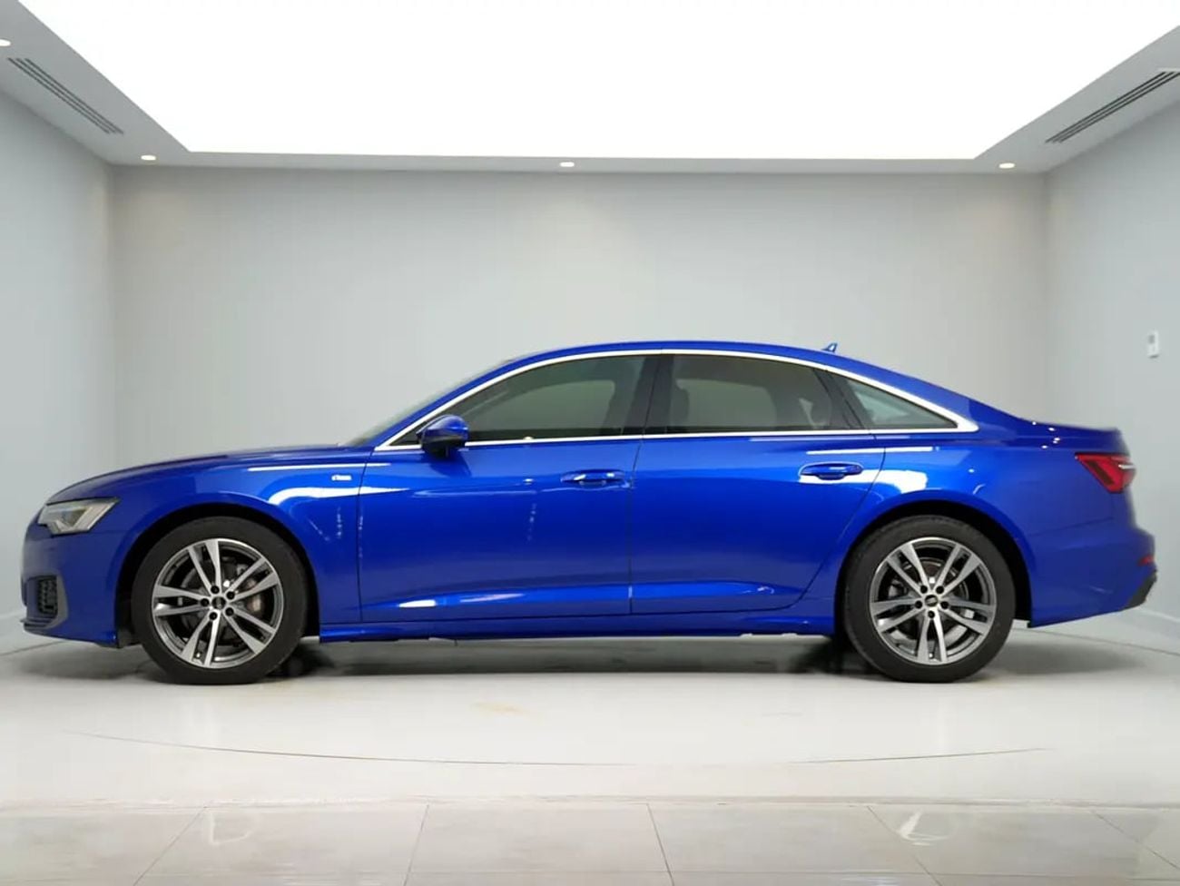 Audi A6 40 TFSI S-LINE GCC Specs Low Mileage S line
