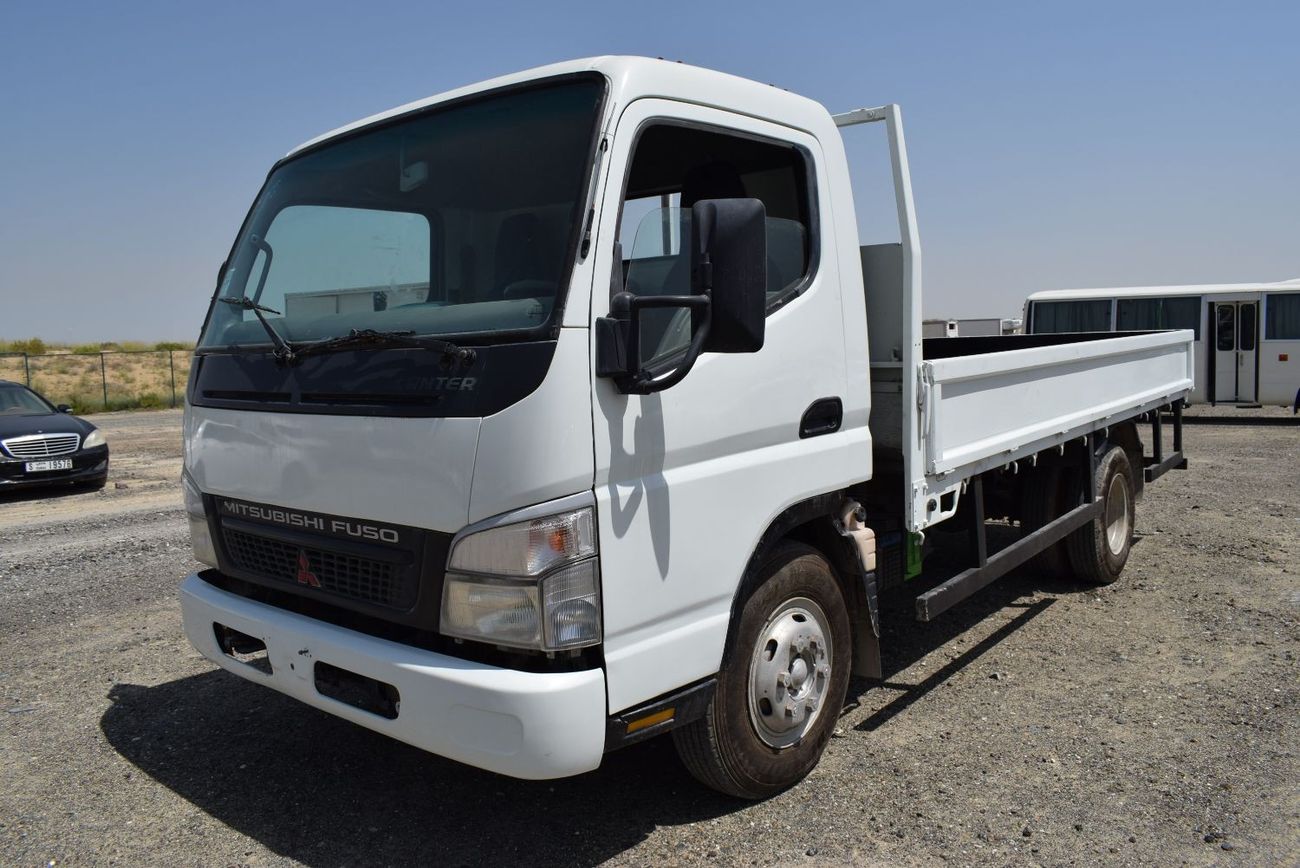 Mitsubishi Fuso Canter Mitsubishi Canter Pick up, model:2015. Free of accident with low mileage