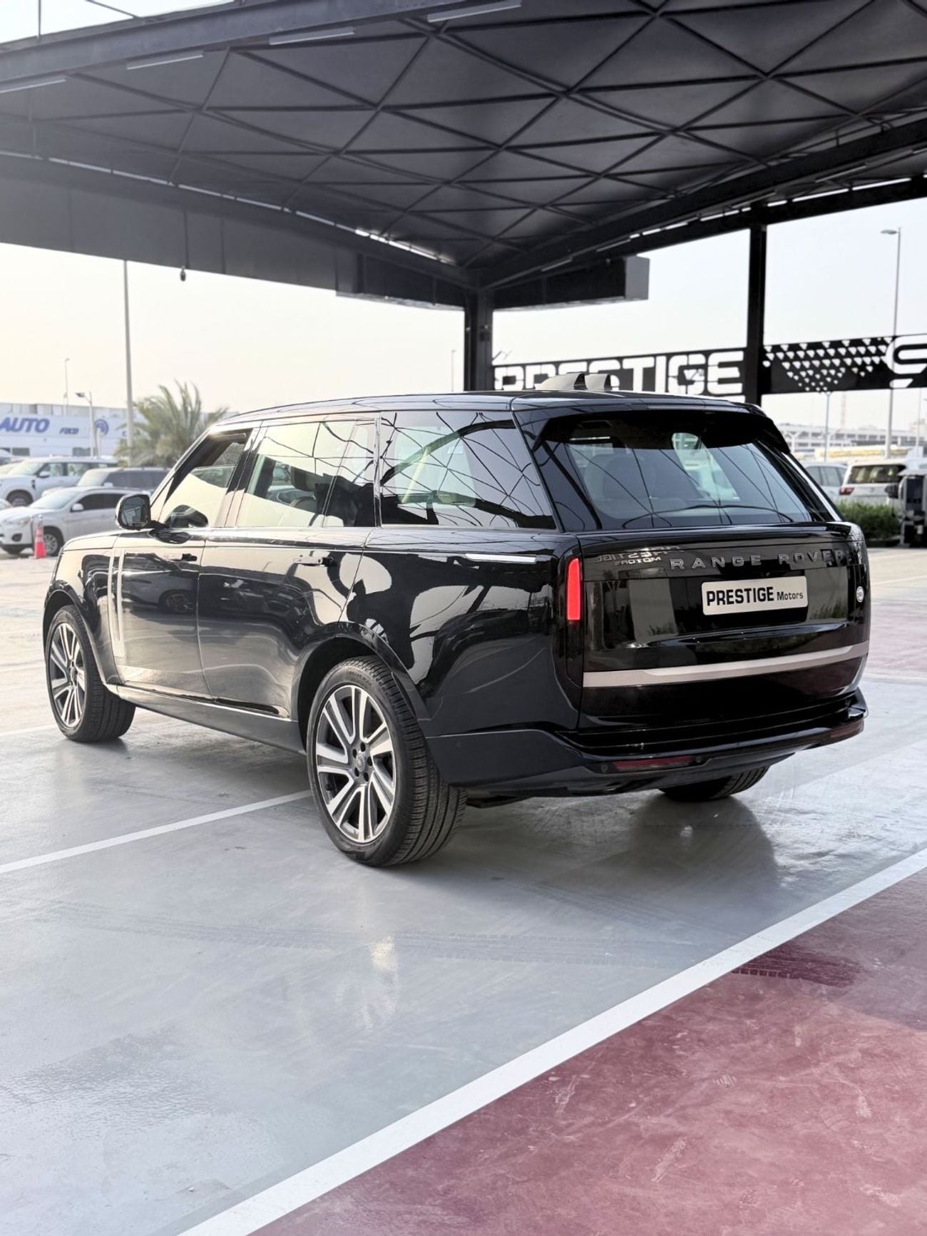 لاند روفر رينج روفر SV LWB P530