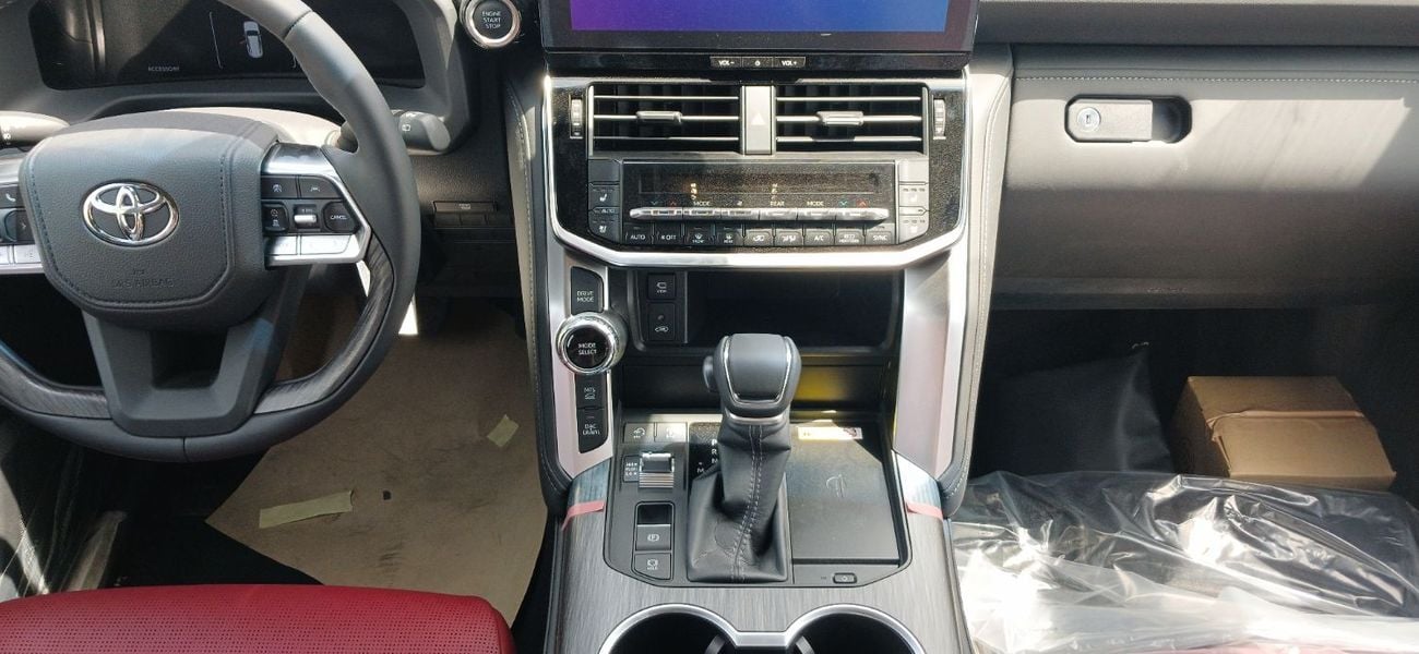 تويوتا لاند كروزر VXR