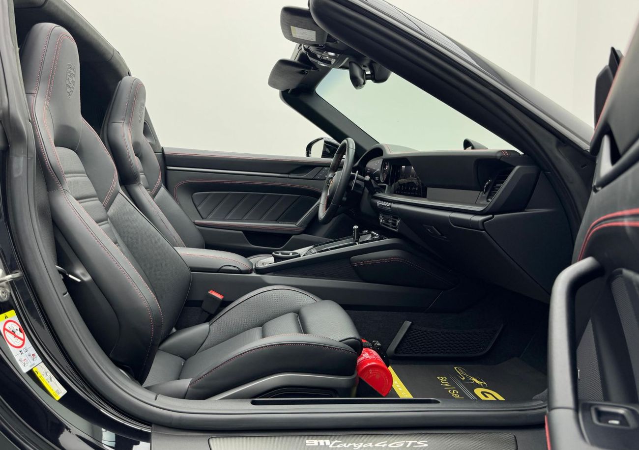 بورش 911 2024 Porsche 911 Targa 4 GTS, September 2028 Porsche Warranty, 100k Worth Of Options, GCC