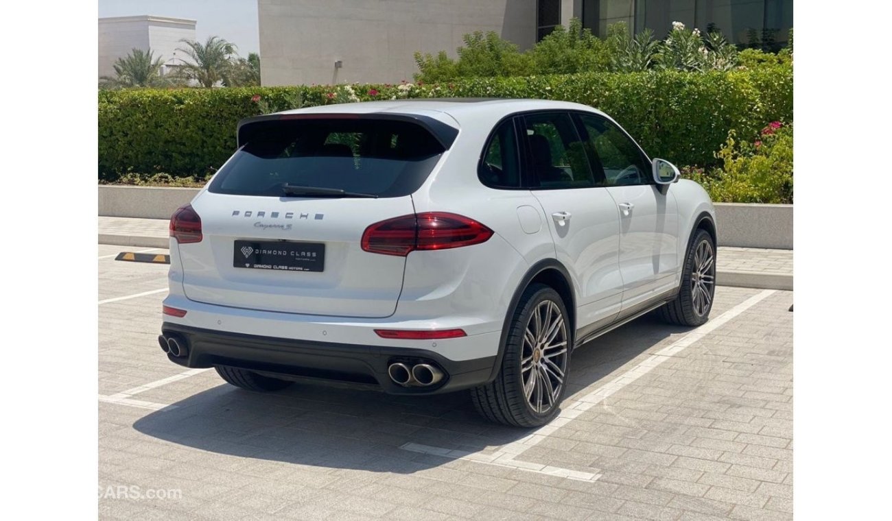 Porsche Cayenne Porsche Cayenne S  Panoramic  GCC 2016 Under Warranty