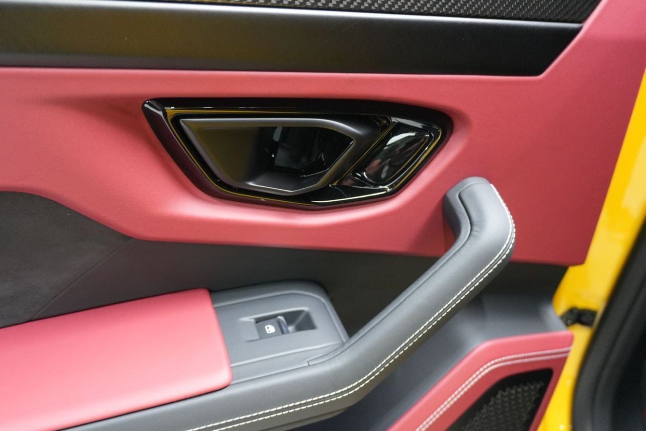 لامبورغيني اوروس STD S 4.0T V8