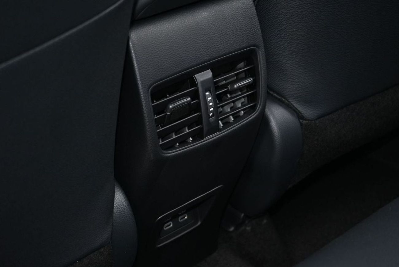 تويوتا فرونتلاندر Toyota Frontlander 2.0L Hybrid, Full Option, Model 2024, Color White