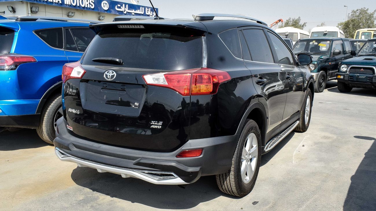 Toyota RAV4 XLE AWD