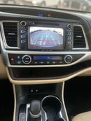 Toyota Highlander 2019 Toyota Highlander Le Plus 3.5L V6 - Rear Camera - 7 Leather Seat- Auto Trunk