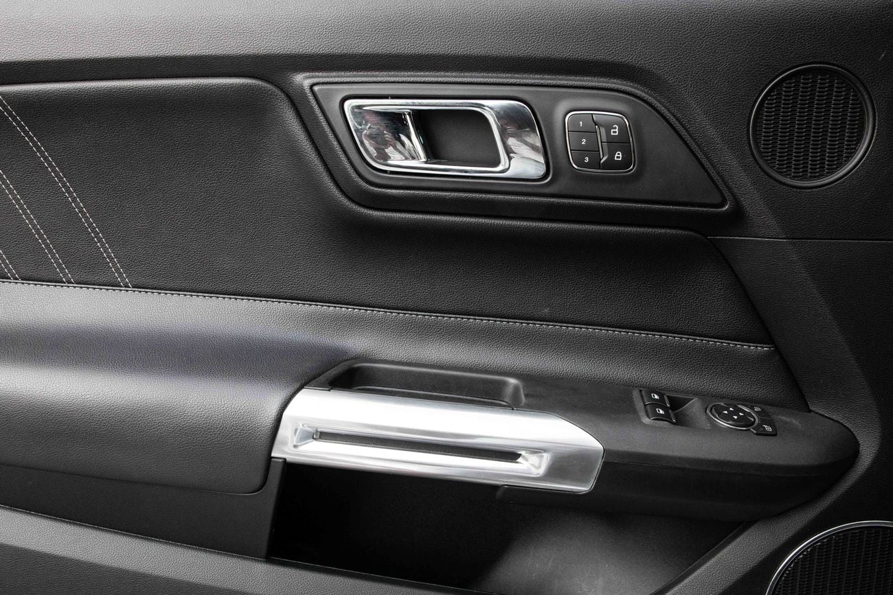 Ford Mustang Mustang Shelby Supersnake | 6,139 P.M | 0% Downpayment | SHELBY SUPERSNAKE 1 OF 500 FORD SERVICE!