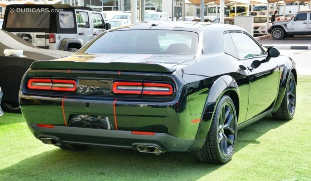 Dodge Challenger R/T SOLD!!!Challenger R/T Hemi V8 5.7L 2020/SRT Wide Body/Leather Interior/Excellent Cond