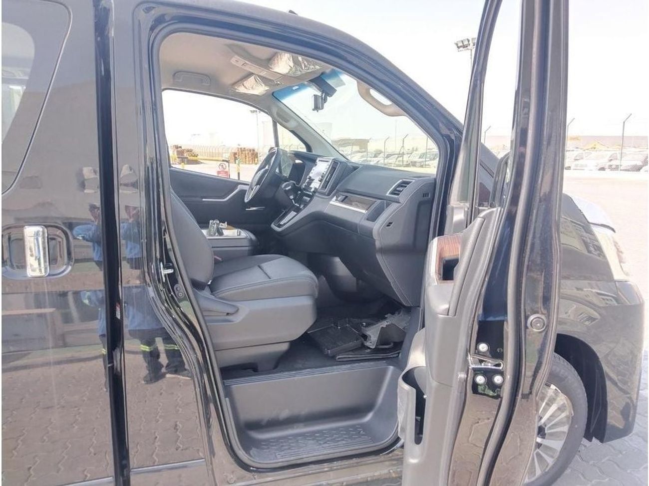 Toyota Granvia GRANVIA V