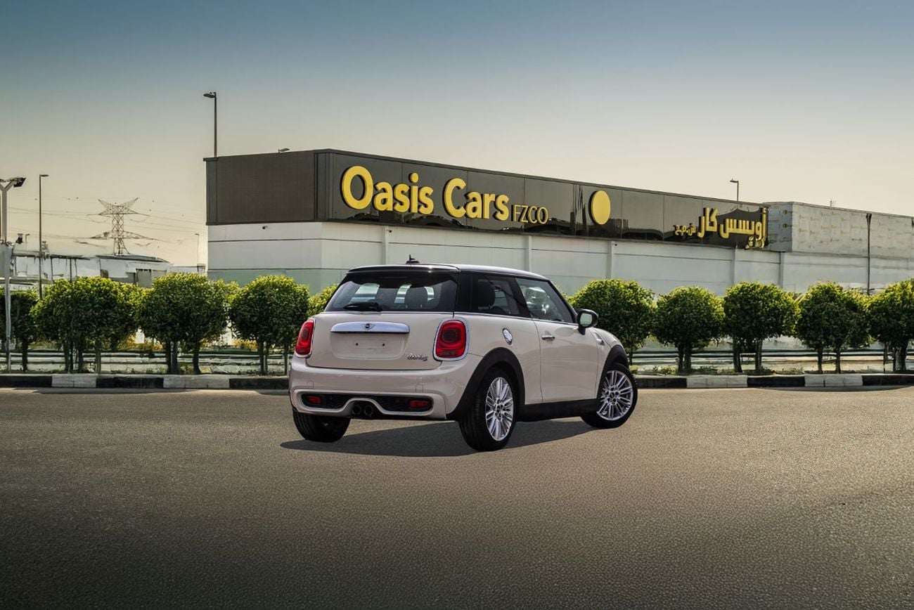 ميني كوبر إس GCC Specs 2014  Low Mileage Perfect Condition 2.0L Turbo 4 Cylinders