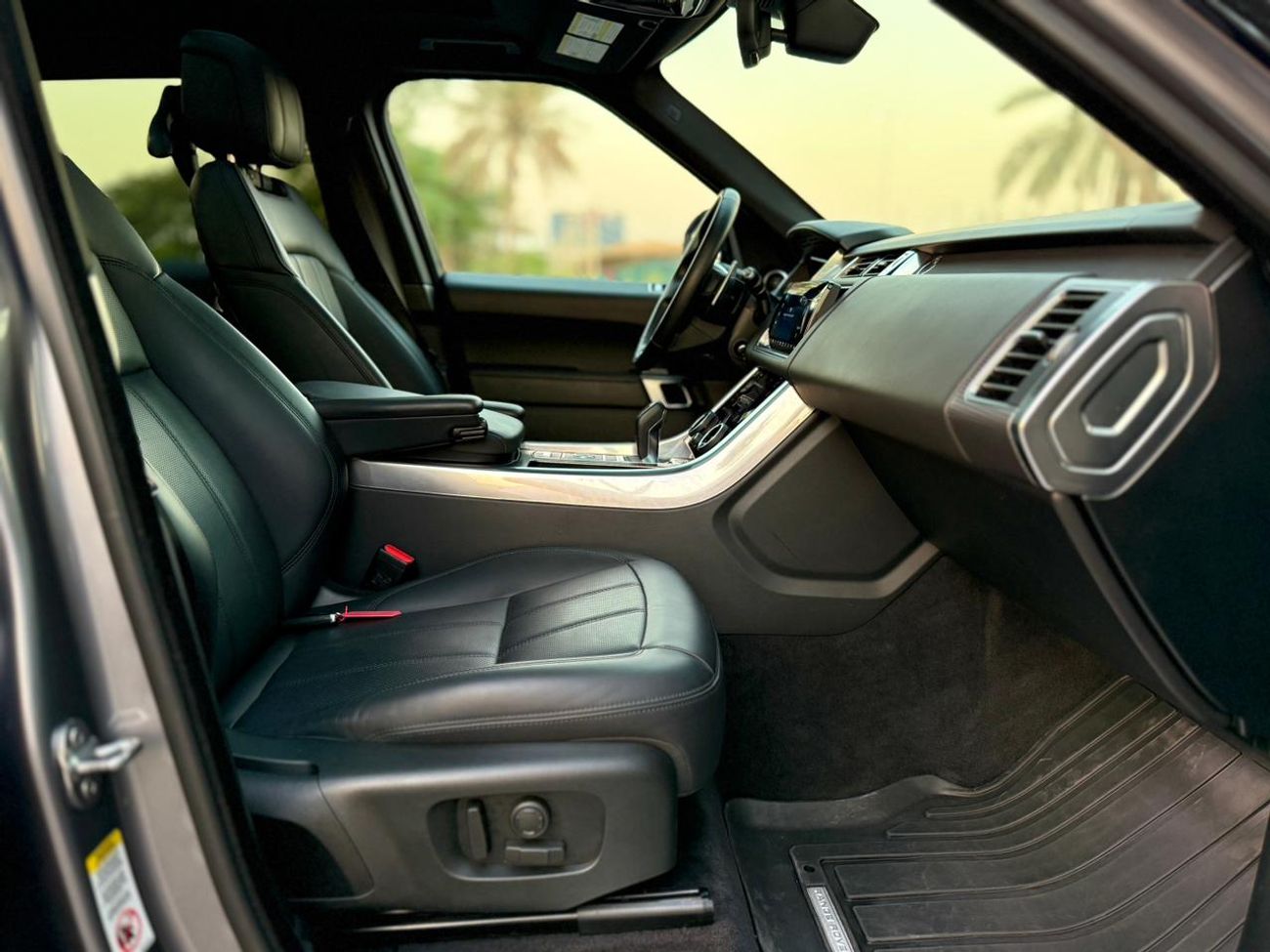 Land Rover Range Rover Sport HSE DYNAMIC 5.0L (525 HP)