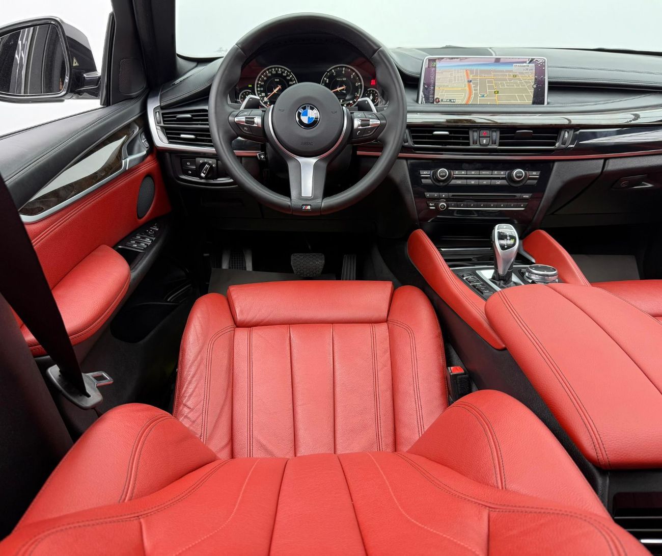 BMW X6 M50i 4.4L 2016 BMW X6 M50i, Full BMW Service History, Fully Loaded, Excellent Condition, GCC